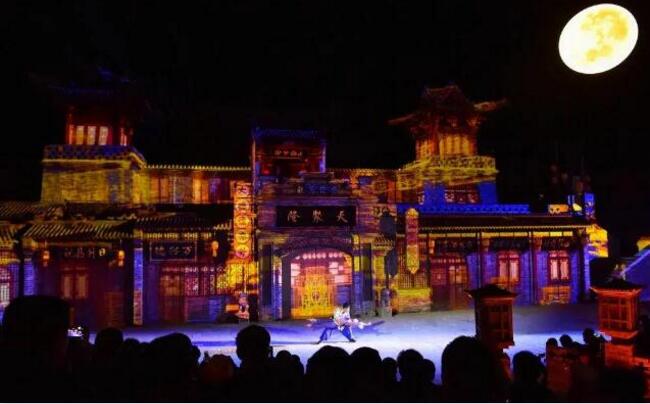 戶外可折疊led顯示大屏點(diǎn)亮夜間文旅新地標(biāo)
